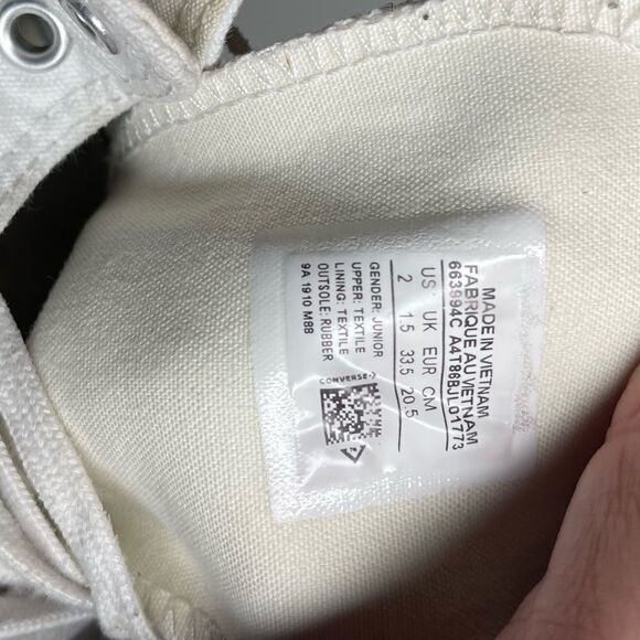 Girls Junior Converse Unicorn Rainbow CTAS Hi Sneakers Style: 663994C‎ Size US 2 - Picture 2 of 6